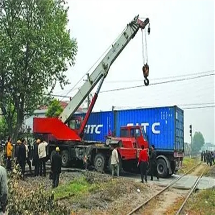 城中如何快速找到附近的吊车救援公司